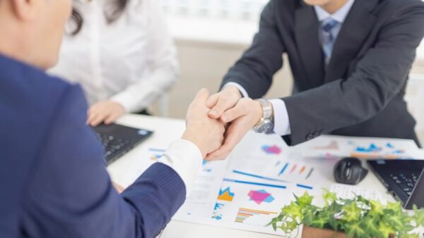 とりかに行政書士事務所 企業向けサービス