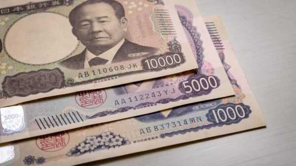 【2026年～2027年】在留資格の更新・変更、永住申請の手数料が大幅値上げへ｜今からできる対策とは